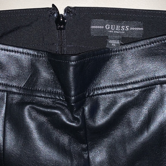 Guess Faux Leather Black Short Size XS - Picture 3 of 4